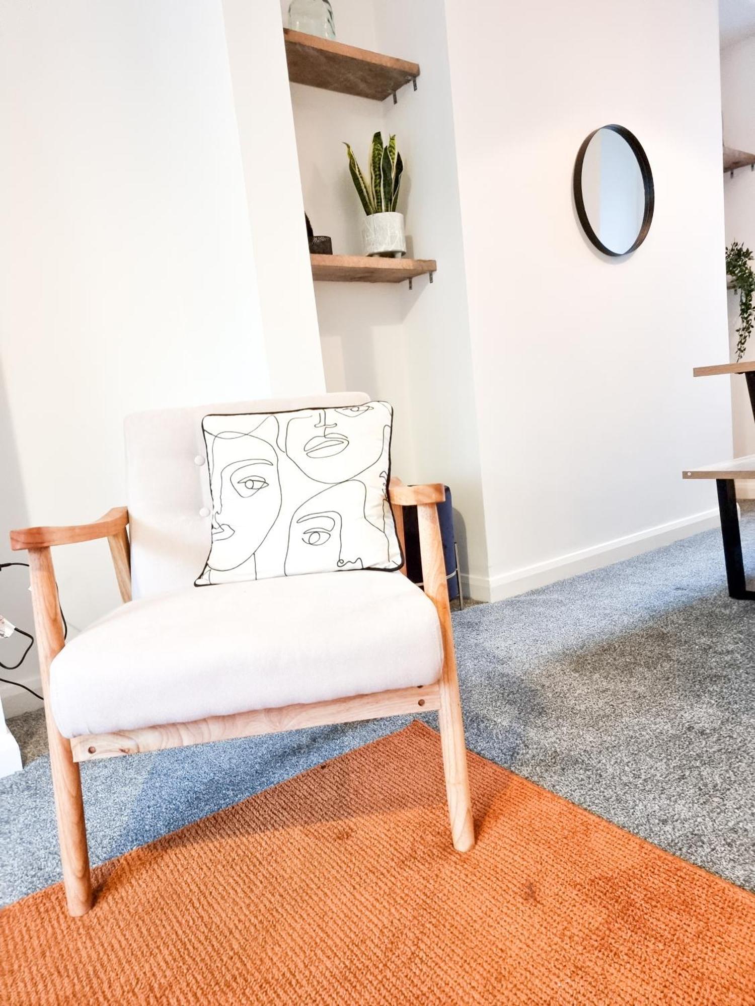 4-Bedroom Home - Perfect For Those Working In Bridgend - By Tailored Accommodation 外观 照片