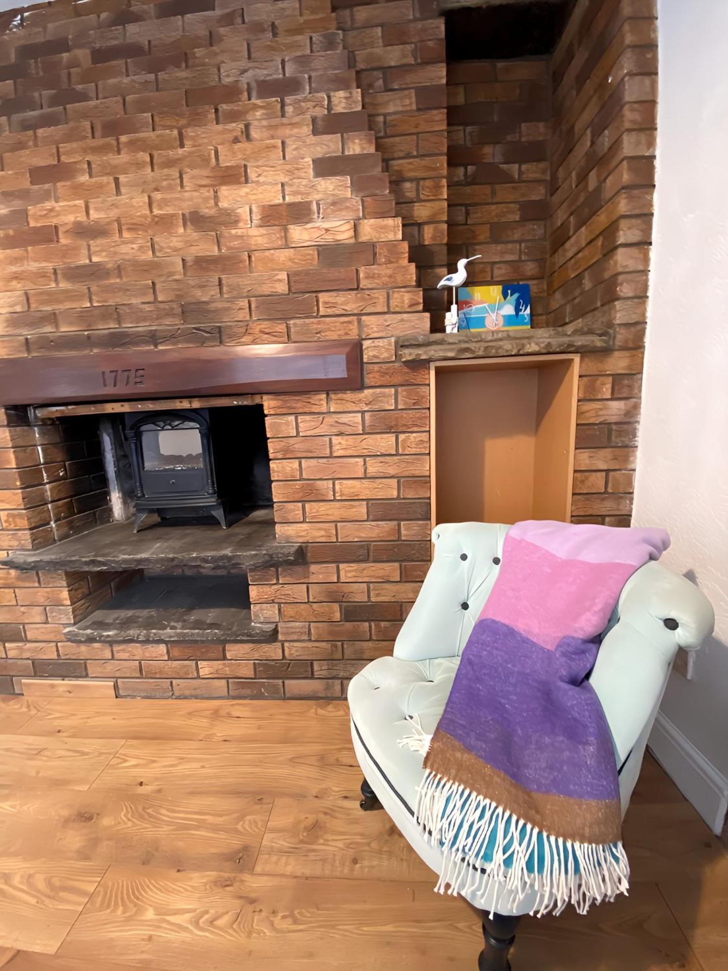 4-Bedroom Home - Perfect For Those Working In Bridgend - By Tailored Accommodation 外观 照片