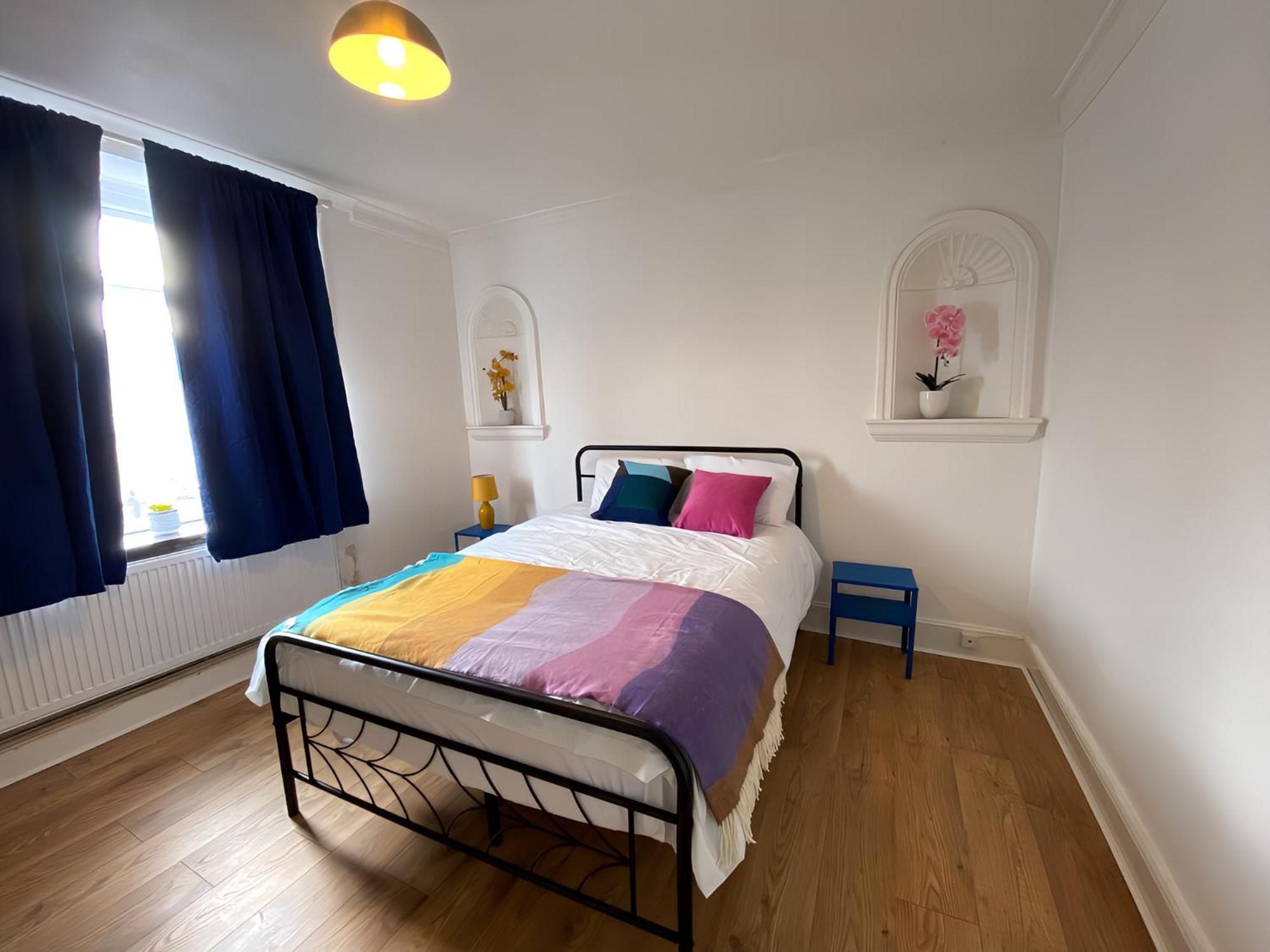 4-Bedroom Home - Perfect For Those Working In Bridgend - By Tailored Accommodation 外观 照片