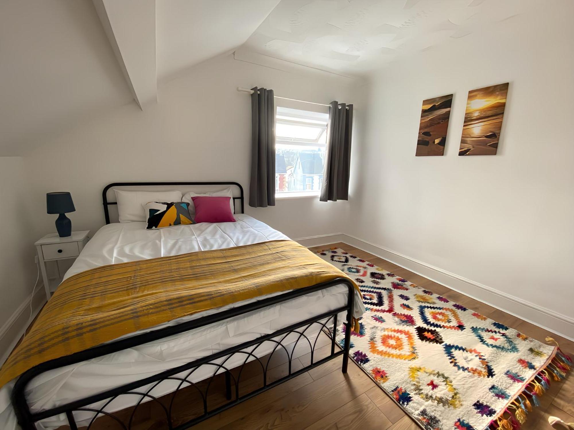 4-Bedroom Home - Perfect For Those Working In Bridgend - By Tailored Accommodation 外观 照片