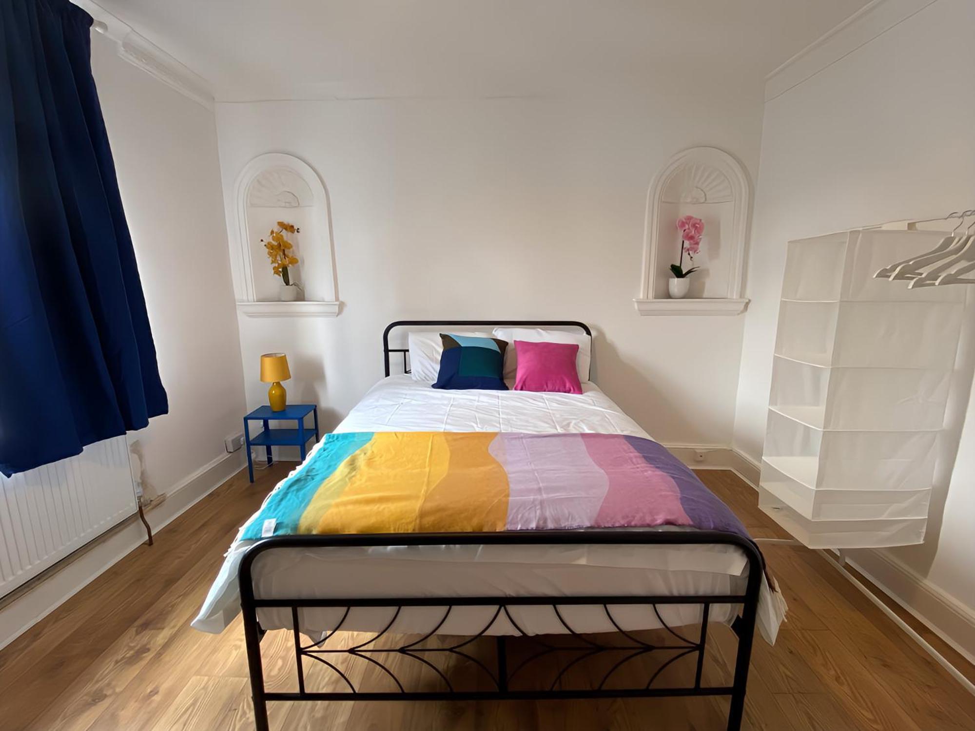 4-Bedroom Home - Perfect For Those Working In Bridgend - By Tailored Accommodation 外观 照片